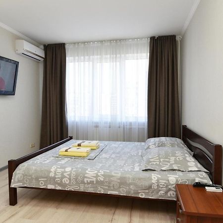 Apartament On Vasylia Lypkivskoho 24 Kiev Eksteriør bilde