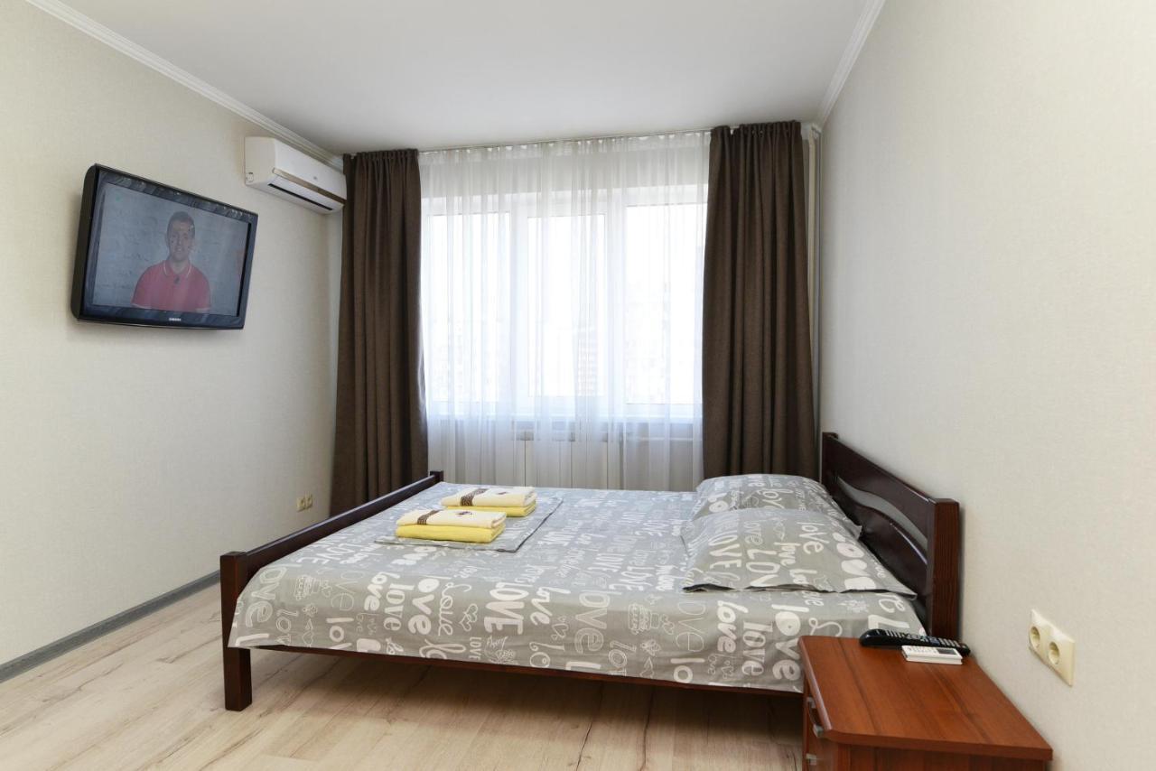 Apartament On Vasylia Lypkivskoho 24 Kiev Eksteriør bilde