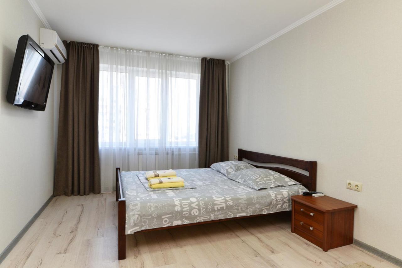 Apartament On Vasylia Lypkivskoho 24 Kiev Eksteriør bilde